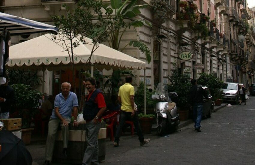 Catania, movida: Comune ed esercenti per garantire sicurezza in via Gemmellaro
