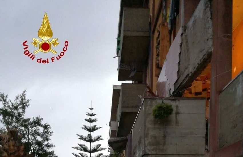 Maltempo, Catania: Piazza Carlo Alberto allagata. A Giarre, palazzina evacuata