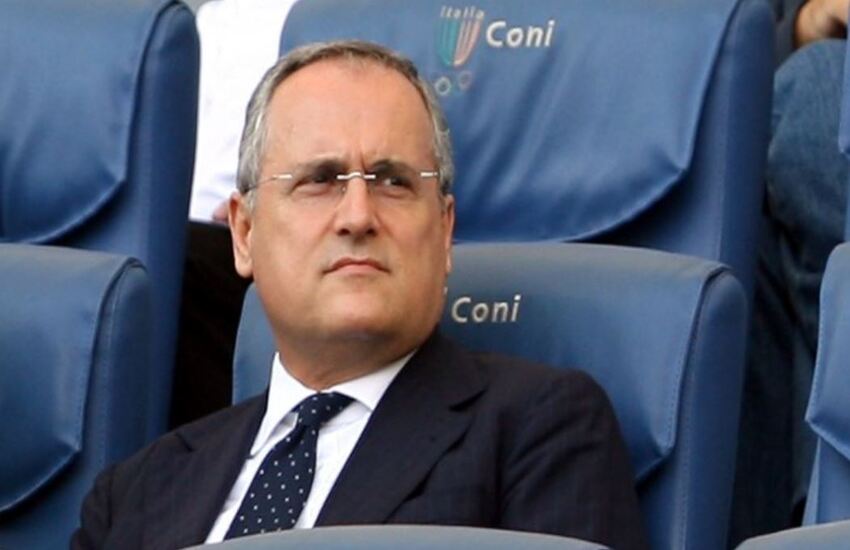 Il derby capitolino va a una strepitosa Lazio (3-0). Roma mai in partita