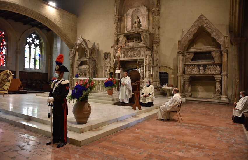 Virgo Fidelis, cardinale Sepe celebra la Patrona dell’Arma dei Carabinieri nella basilica di Santa Chiara