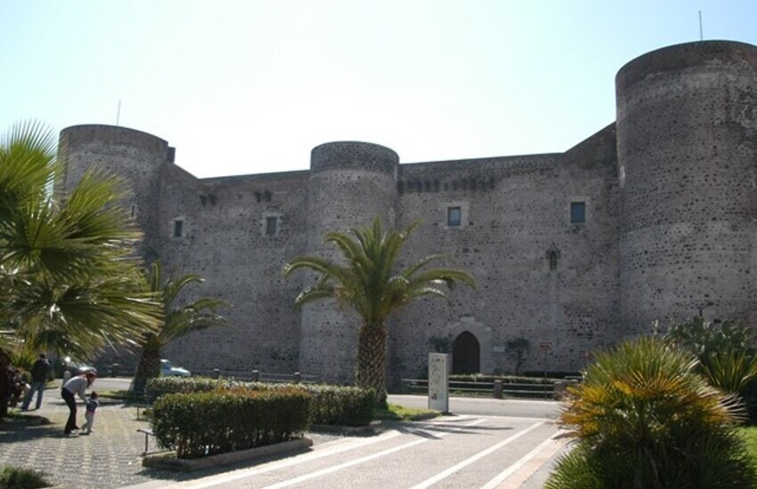 Catania, domani (martedì 22 dicembre) il sindaco Pogliese “accende” Castello Ursino