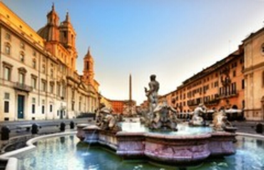 Piazza Navona, “light show” per illuminare la Fontana dei Quattro Fiumi fino al 6 gennaio