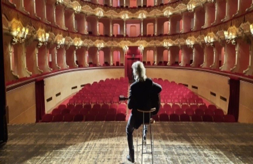 TEATRO DEL MONACO SET DEL VIDEOCLIP DI GIOVANNI GIUSTO