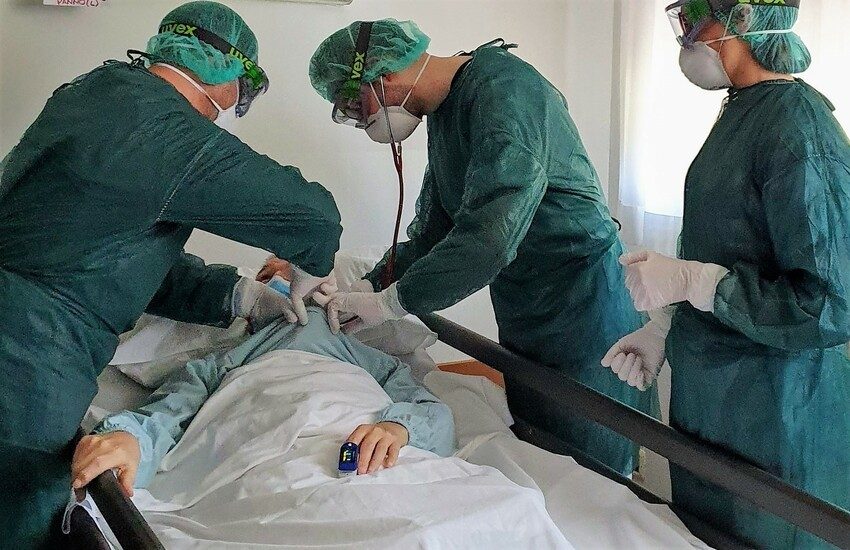 Covid19, anticorpi monoclonali per combattere il virus. Sì all’uso anche in Puglia