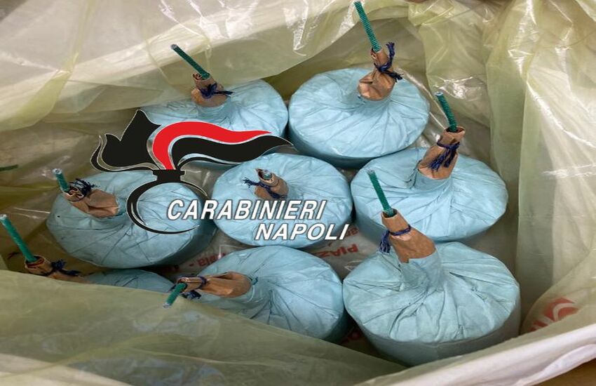 Controlli a tappeto dei carabinieri su Ottaviano e San Giuseppe, sequestrati botti illegali e droga