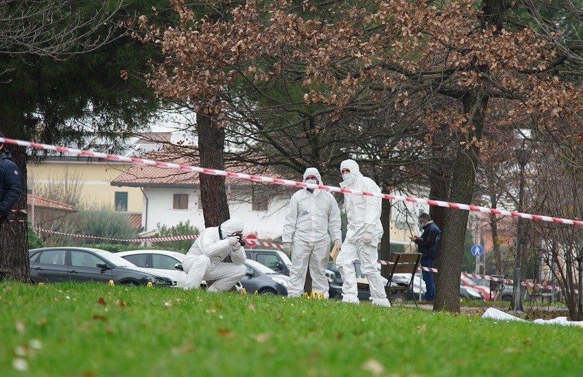 Cesena, uccide il vicino di casa a coltellate