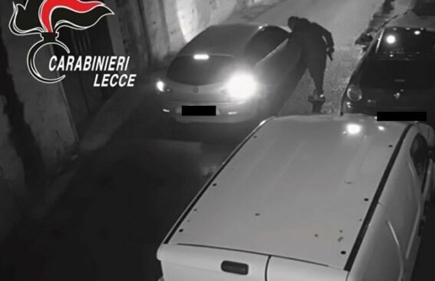 Minaccia un conoscente con una pistola a salve. Denunciato un uomo