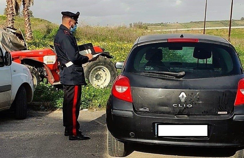 Palagonia, utilizzavano l’auto confiscata al congiunto condannato per mafia
