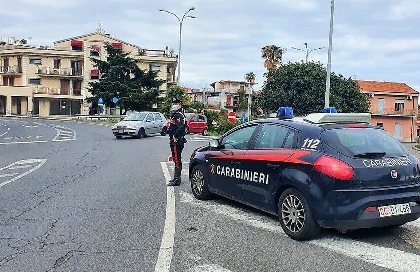 Mascali, aggredisce la madre per un nuovo telefonino, arrestato