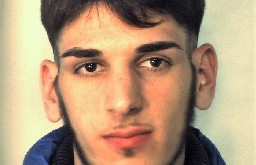 Catania, evade per fare un giro in “Mini Cooper”, arrestato