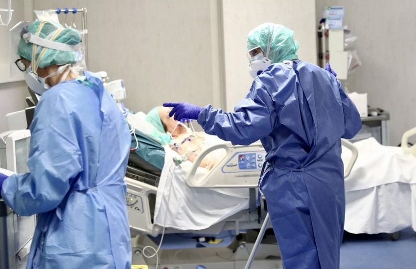 Focolaio Covid all’oncologico del Fazzi, i 12 positivi trasferiti al Dea