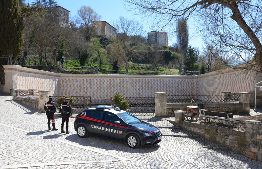 Carabinieri arrestano due spacciatori