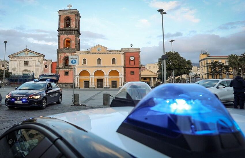 Controlli a tappeto su Ercolano, ladro arrestato dopo una fuga rocambolesca tra le strade della città