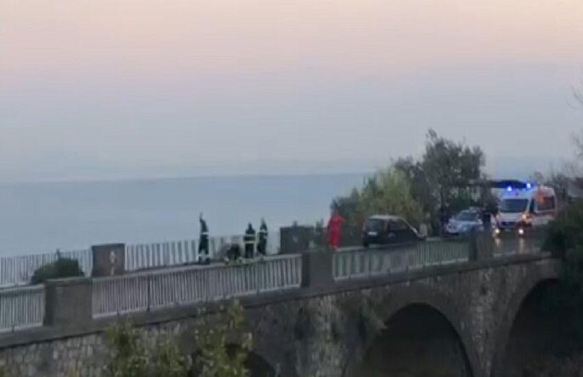 Tragedia a Salerno, giovane si lancia nel vuoto dal viadotto Gatto