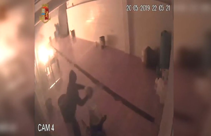 Incendio e tentata estorsione, in manette due egiziani residenti a Latina