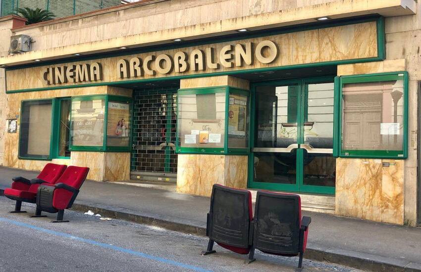 De Magistris: chiusura cinema Arcobaleno è una ferita per la città