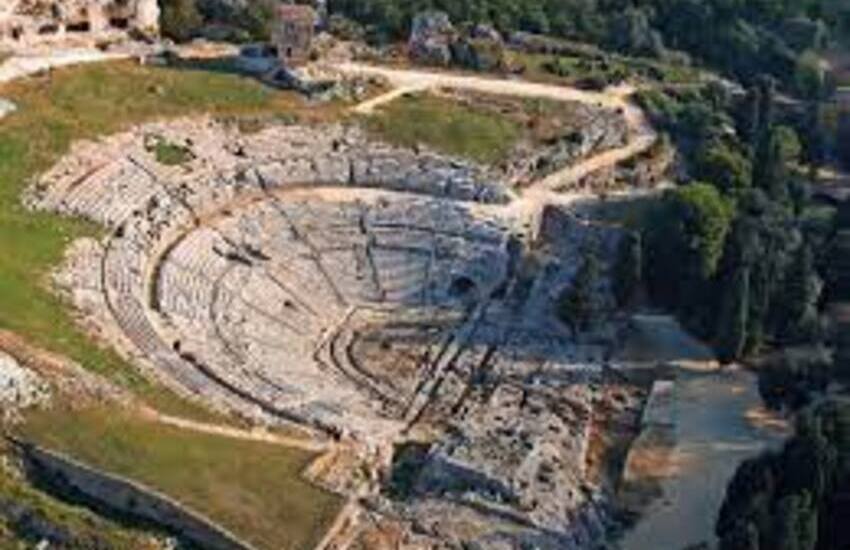 Teatro, tornano le rappresentazioni classiche a Siracusa