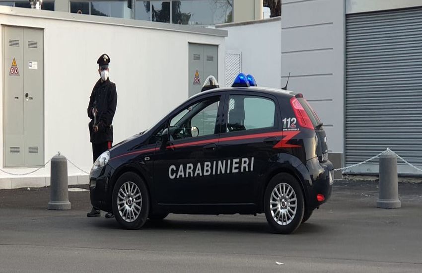 Afragola, carabinieri setacciano il rione Salicelle. Sequestri di videocamere di sorveglianza e denunce a raffica