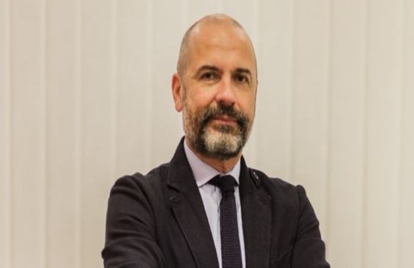 Covid, la Chiesa rintuzza Aliquò dopo gli sfottò al coro ecclesiale