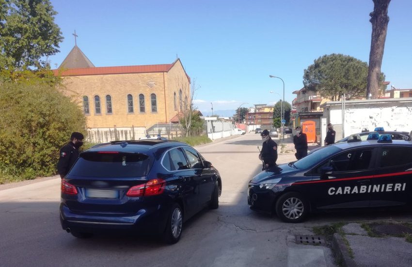 Servizio “Alto impatto” ad Arzano: controlli, perquisizioni e posti di blocco in tutta la città