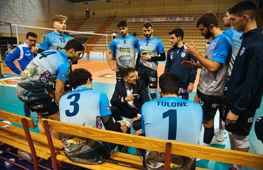 Avimecc Volley Modica, il mister e il capitano suonano la carica!