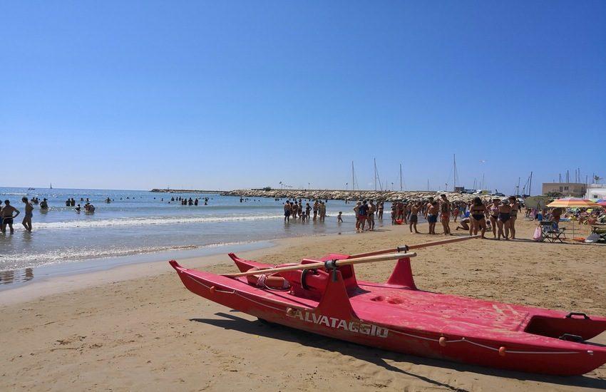 Le spiagge di Marina di Ragusa sono a “misura di bambino” e ottengono la Bandiera verde