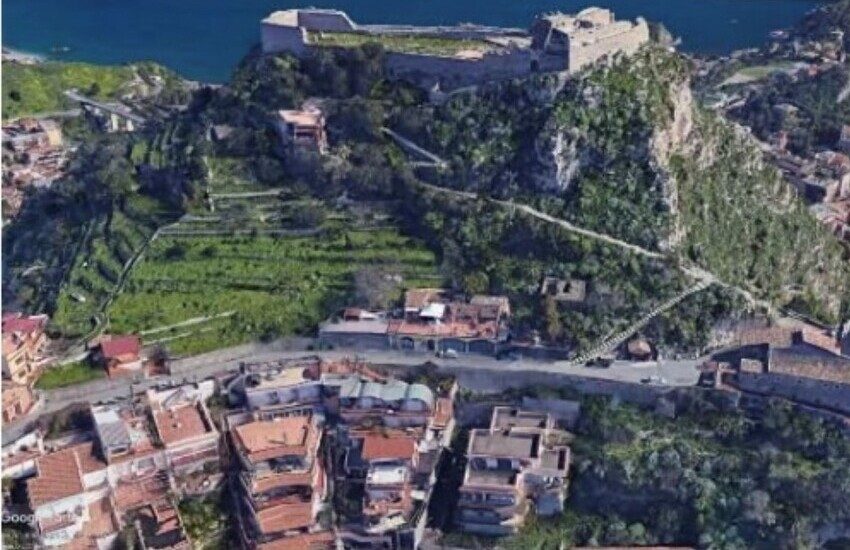 Taormina, dissesto idrogeologico: via ai lavori sulla scalinata del Castello di Monte Tauro