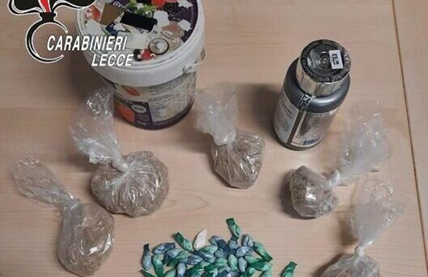 Eroina e cocaina nascosta in casa. Arrestato per spaccio 46enne leccese
