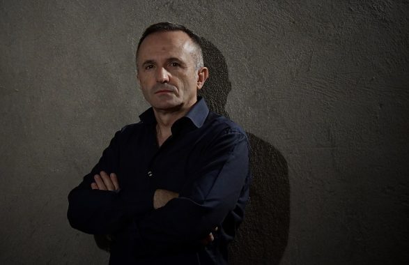 SARS-CoV-2, Infinito errore: la storia segreta della pandemia (intervista)