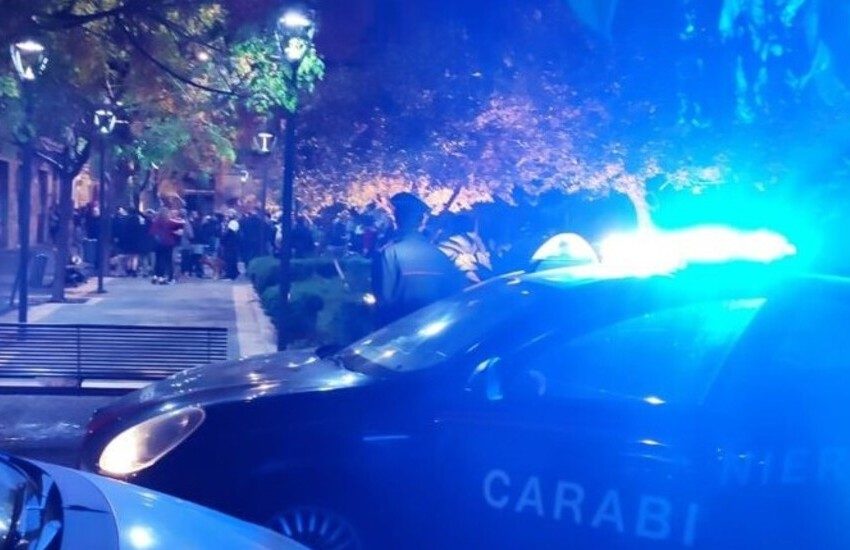 Piazza Sciuti, disciolto un assembramento con più di 200 giovani