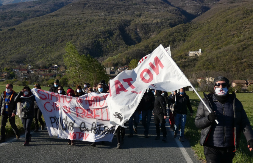 No TAV: dopo gli scontri, mobilitazione permanente a San Didero