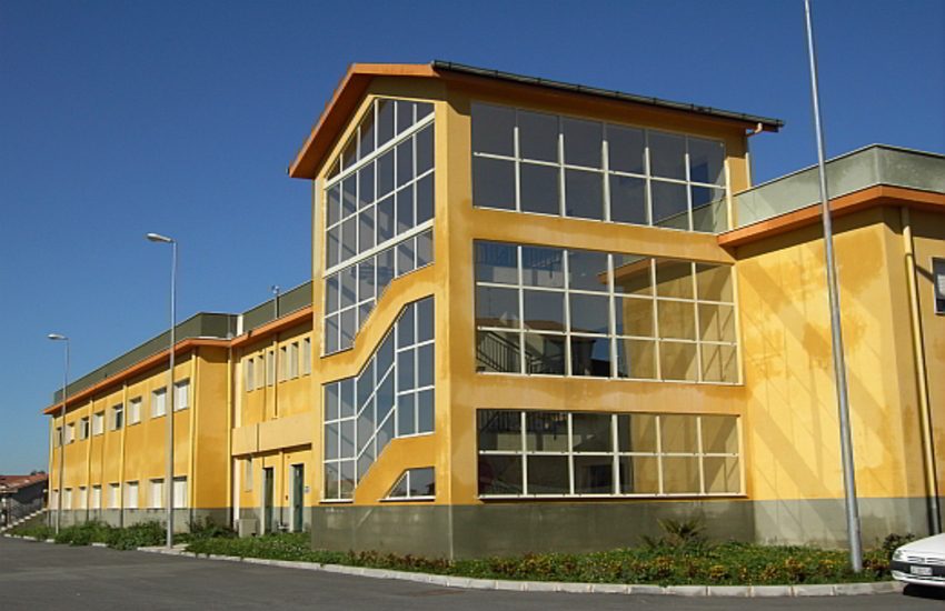 Ragusa, chiude per covid la scuola “Mariele Ventre”