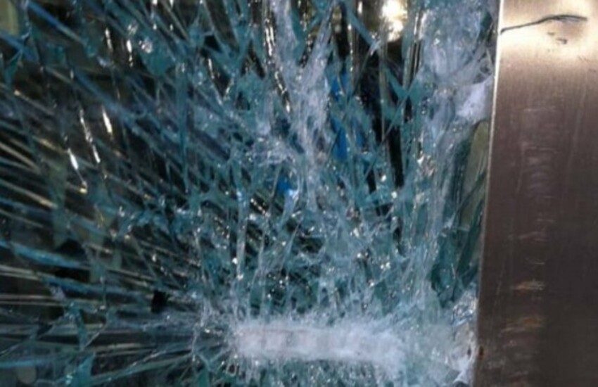 Modica, furto con spaccata alla gioielleria ‘Morellato’