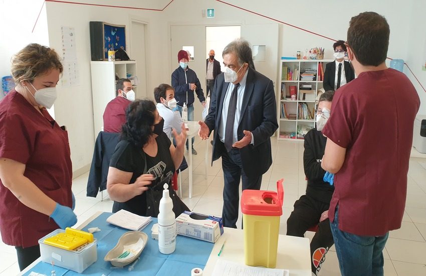 “Accanto agli ultimi” – Oggi Orlando allo Zen per iniziativa di vaccinazione