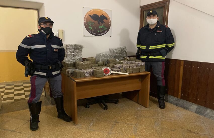 Palermo – 700.000 € di hashish occultati nel rimorchio di un autotreno, arrestato dalla Polizia