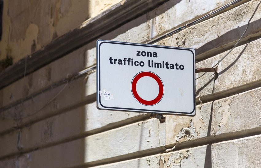 Lecce, centro storico senza auto. Si va verso la Ztl h24 e più telecamere ai varchi