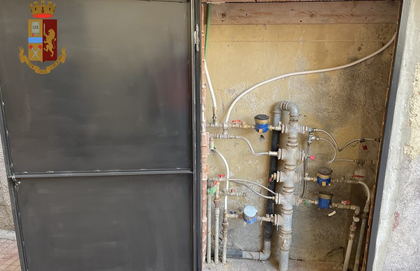 Adrano, furti d’acqua, denunciate 5 donne allacciate indebitamente alla rete idrica