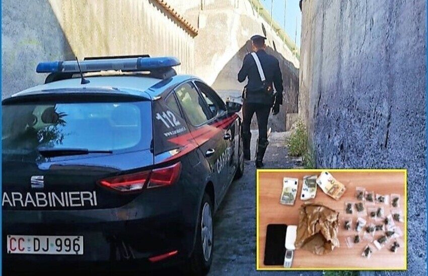 Paternò, tenta di fuggire: bloccato con la droga nello scooter, arrestato