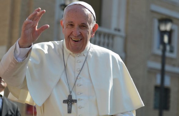 Papa Francesco: “accesso universale ai vaccini e sospensione temporanea dei diritti di proprietà intellettuale