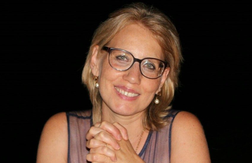 Messina, Prof morì dopo vaccino AstraZeneca: 233 giorni ancora non c’è la relazione medico legale