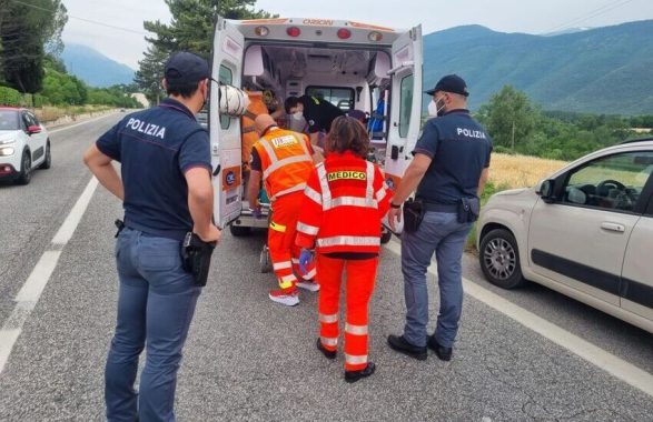 Sulmona, Polizia di Stato e 118, anziana bloccata in casa a causa di un malore: intervento immediato