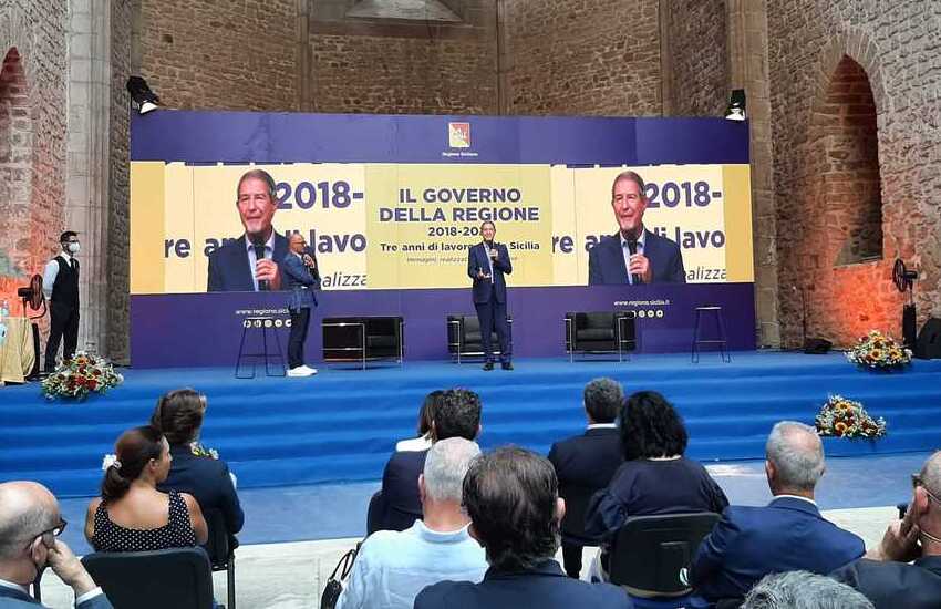 Musumeci: “Abbiamo rimosso macerie dei vecchi governi”. E il presidente se la prende con “certi” giornali