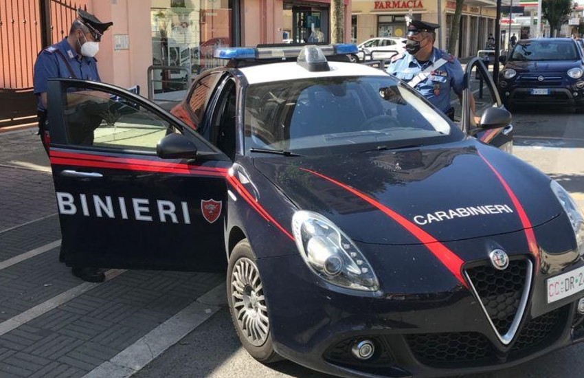 Evaso dai domiciliari si costituisce dai Carabinieri, arrestato 30enne