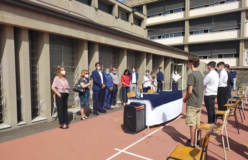 Catania, progetto il Cuore di Raffaele, consegnati certificati per l’uso del defibrillatore agli allievi del Liceo Principe Umberto