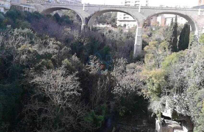 Tragedia a Ragusa: uomo si toglie la vita lanciandosi dal ponte San Vito