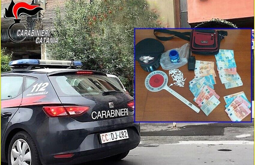 Via Capo Passero, arrestati due spacciatori al “121”, beccati anche i sostituti appena entrati in azione