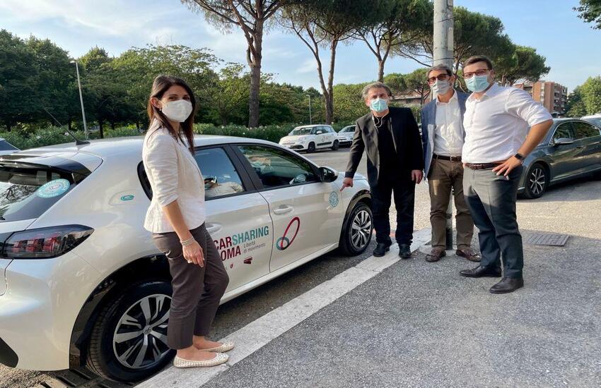Il car sharing di Roma Capitale continua a crescere: 10 nuove auto elettriche e più stalli in periferia
