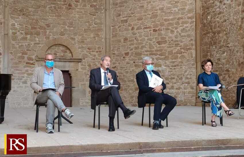 Borghi siciliani, Musumeci: «La Regione investe , borghi da visitare ma anche da abitare»