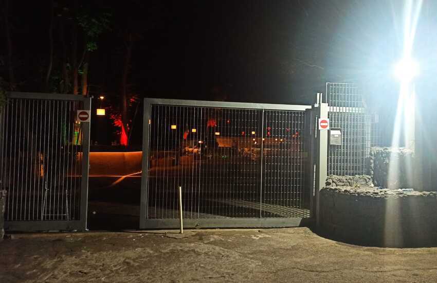 Acireale, serata danzante con oltre 500 persone in un lido a Capomulini, disposta la chiusura per 5 giorni