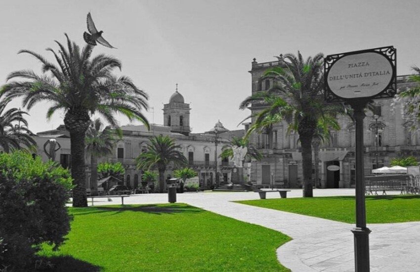 La prima edizione de “La festa degli artisti” di Ispica dedicata a Raffaella Carrà. Ancora aperte le iscrizioni